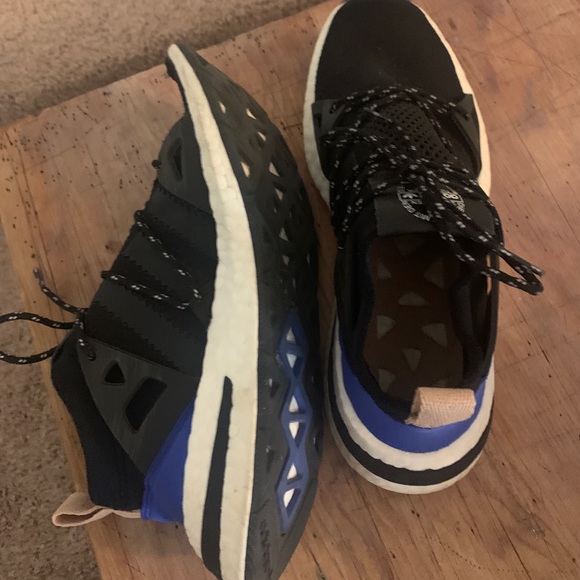 adidas shoes - Picture 5 of 5